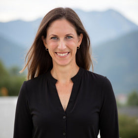 Lauren Manaker